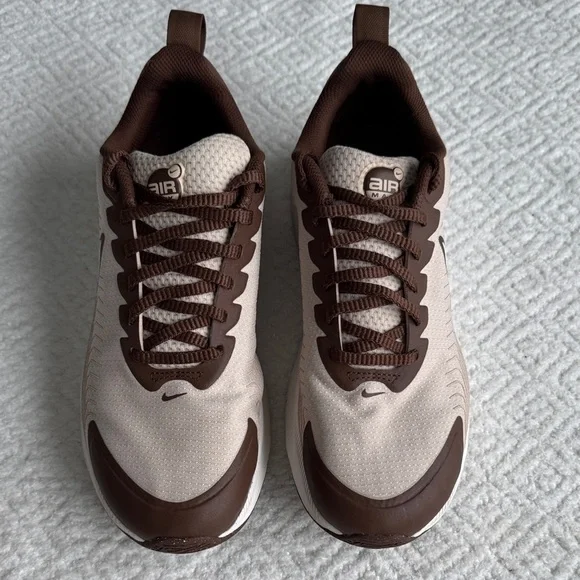 NikeAir Max Nuaxis 'Sanddrift Cacao Wow White Sail Sz 7.5