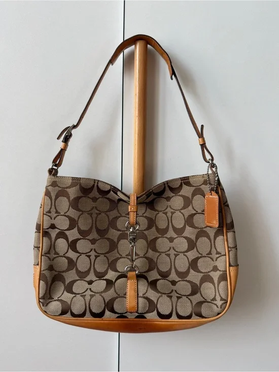 Coach Vintage Signature Hamptons Handbag