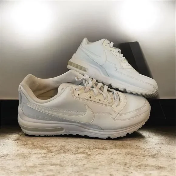 2024 Nike Air Max Mens Size 12 All White Athletic Running Shoes 687977-111