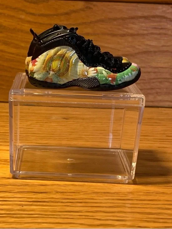 MINI Foamposit Nike collectable