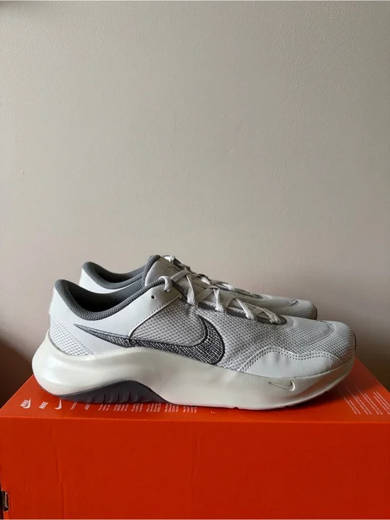 Nike Legend Essential 3 Photon Grey DM1120-005 Men’s Size 10
