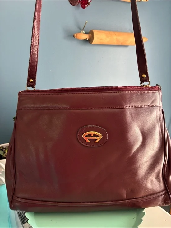 Vintage Aigner Burgundy Leather Shoulder Bag with Gold Emblem