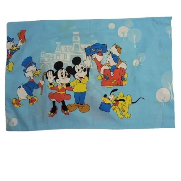 VINTAGE 70s pillow case Disney Mickey and Minnie Mouse vacation and knight‎