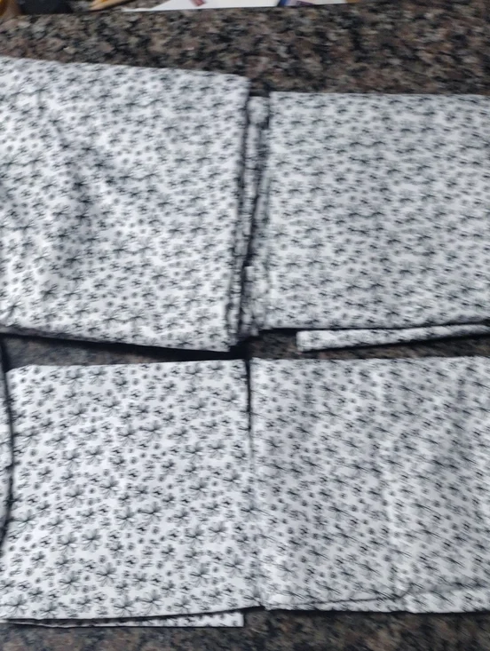 TWIN XL Black & White Floral Easy-Care Sheet 4 piece Set- 2 flat & 2 pillowcase