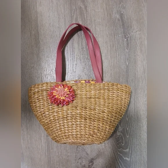 Bath and Body Works Straw Tote Bag with Pink Handles. Medium Size