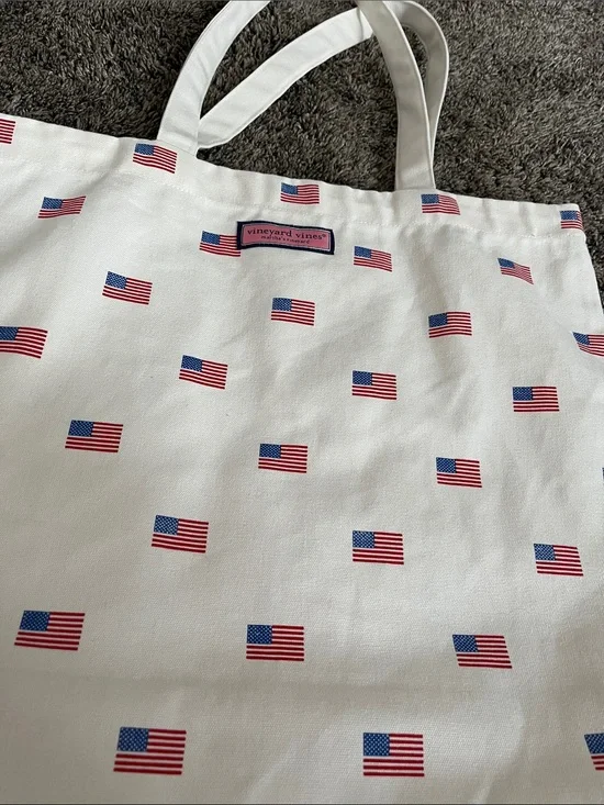 Vineyard Vines flag tote. Like new.