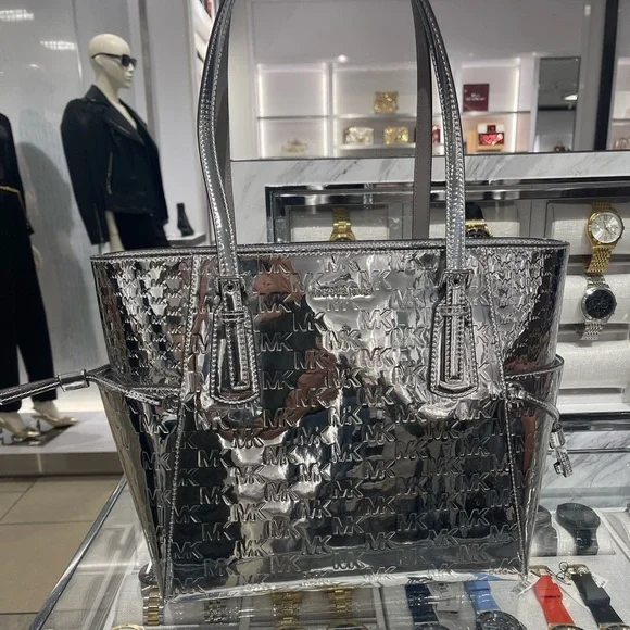MICHAEL KORS Voyager Large Patent Logo Debossed EW Shoulder Tote Bag Silver NWT