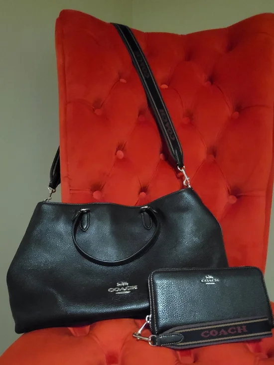COACH Logan Black Pebbled Leather Tote with Matching Wallet