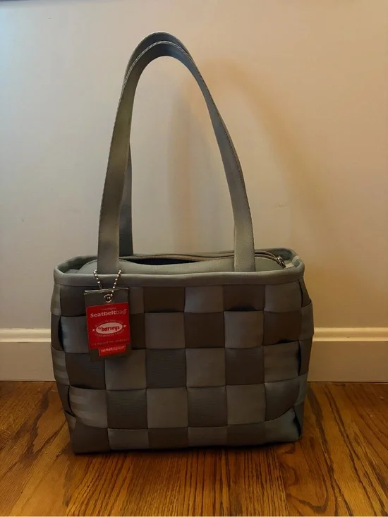 Harveys Seatbelt Hand Bag in Gray