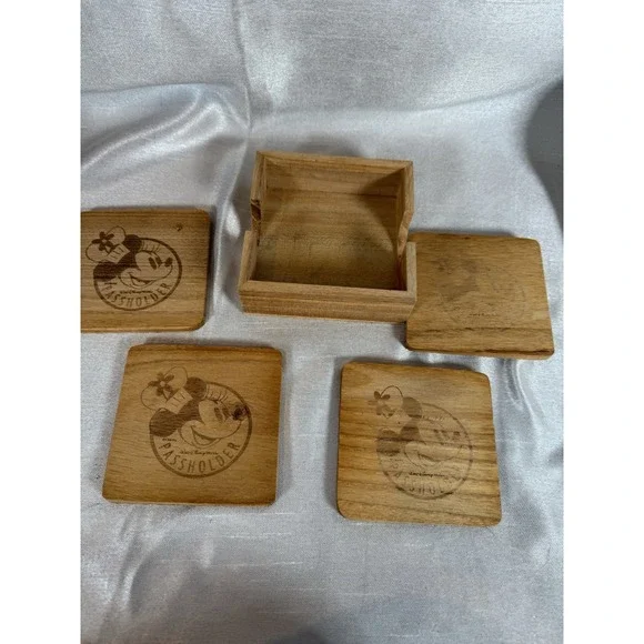 Disney Minnie Mouse‎ Passholder Wooden Coasters Set with Holder