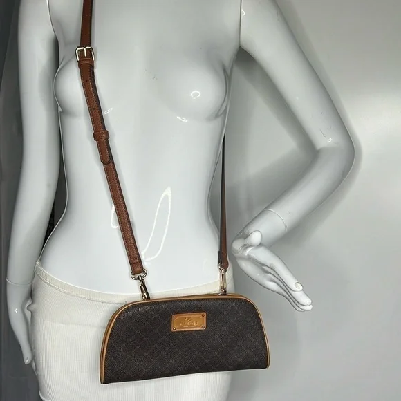Rioni Zip Clutch Wallet with Detachable Adjustable Leather Strap
