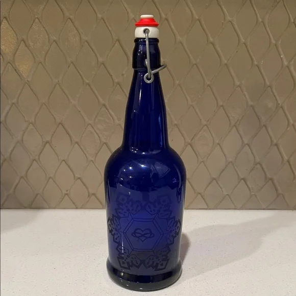 Royal Blue Swing Top Glass Bottle