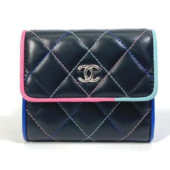 CHANEL Black Wallet