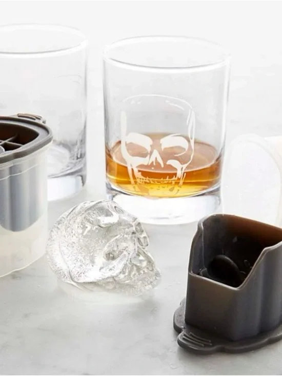 Skull ice mold (set of 2)