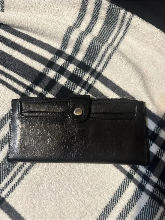 Classic Black Snap Wallet