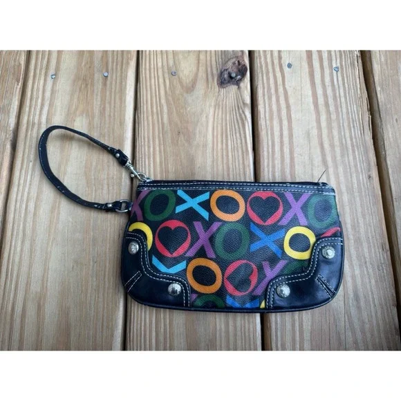 VTG Y2K 90's XOXO Logo All Over  Print Wristlet Wallet Purse