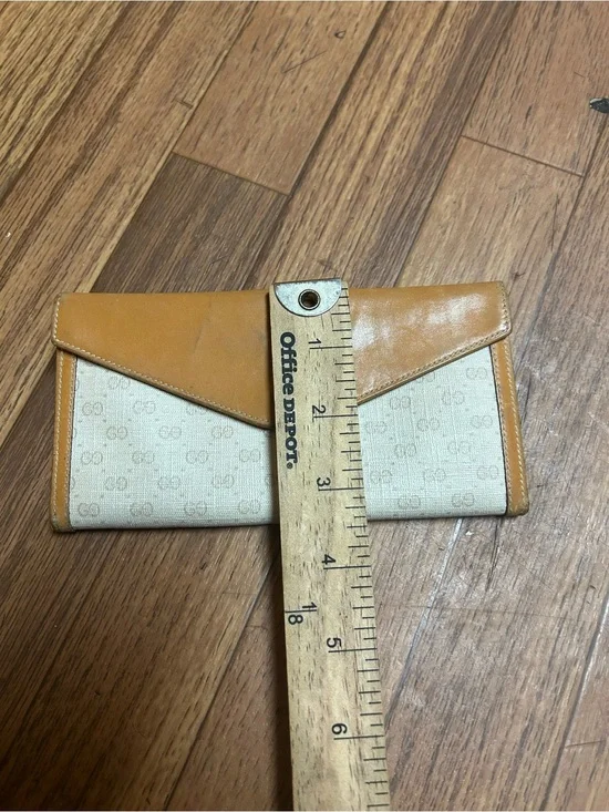 Gucci Beige and Tan Canvas Leather Wallet