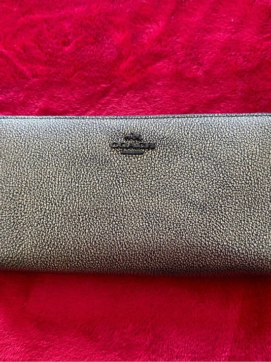 COACH Gold Metallic Black Crackle Leather Accordion Zip Around Wallet