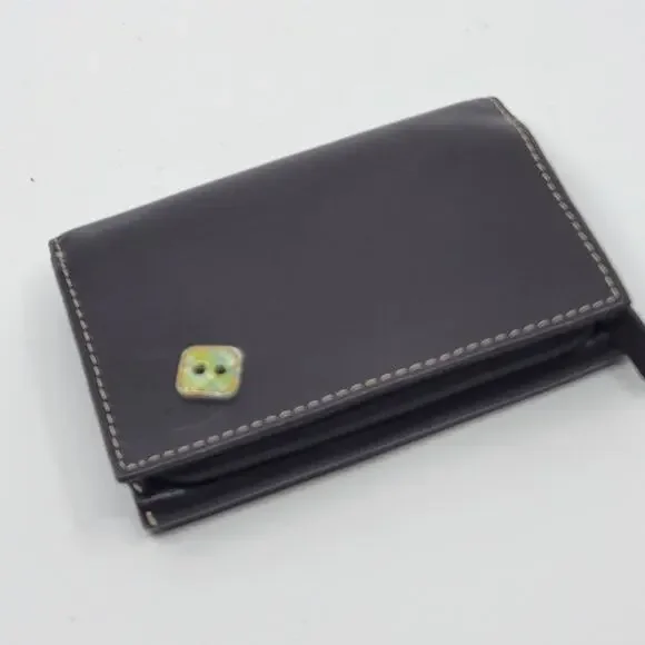 Vintage Beautiful genuine leather women's bifold wallet. Dark Brown