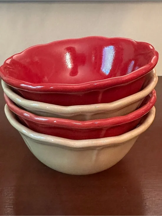 Set of Stacked Ceramic Bowls in Red and Tan