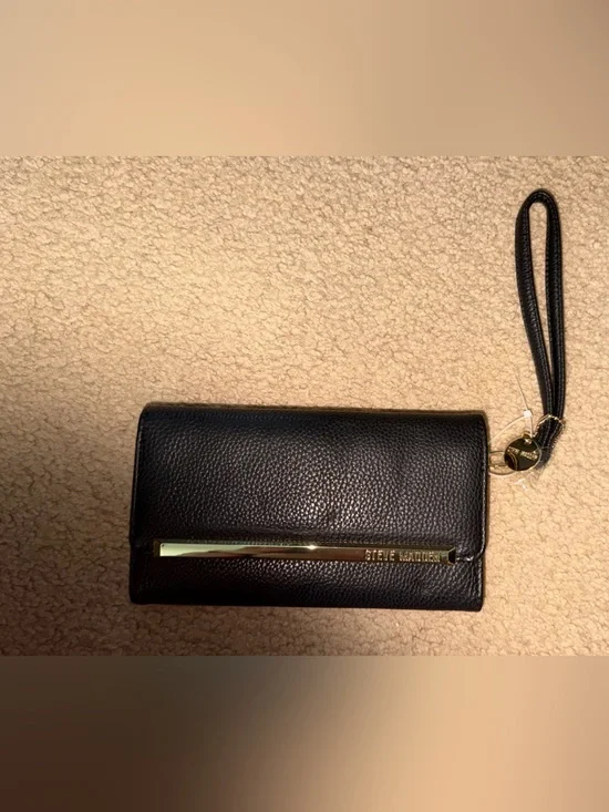 Steve Madden Black Wristlet wallet with Gold Accent