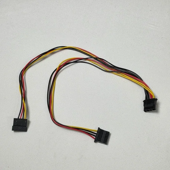 Molex Dual 4 pin Power to SATA and Power Splitter Cable 15in 18 AWG‎