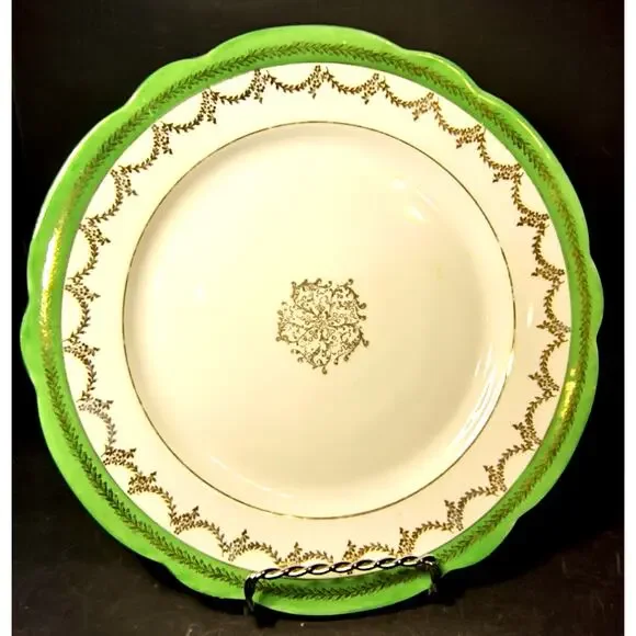 1908.  Porcelain Bread or Dessert Plate Imperial Crown China Austria Bawo Dotter