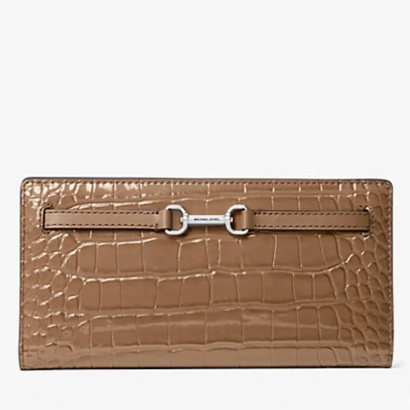 MICHAEL KORS Carson Large Snap Patent Crocodile Embossed Bifold Wallet Driftwood