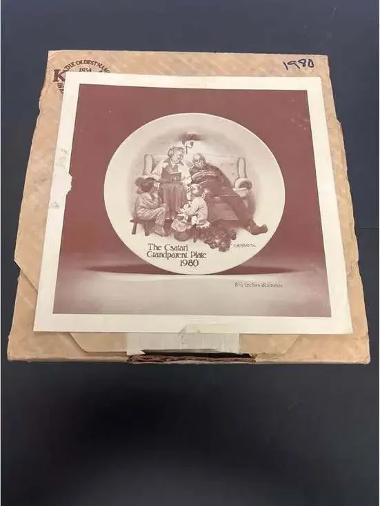 Knowles Joseph Csatari 'The Bedtime Story' Grandparent Plate 1980