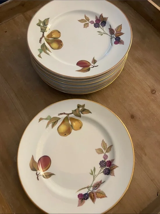 Royal Worcester Evesham White Salad Plates with Gold Rim and Fruit Motif  8.5(8)