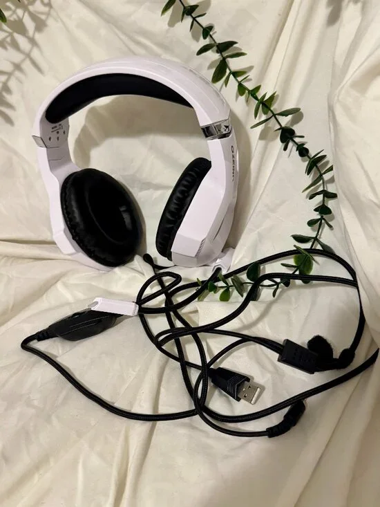 Ozeino ZW1 White Wired Gaming Headset with Mic & Inline Controls (3.5mm / USB)