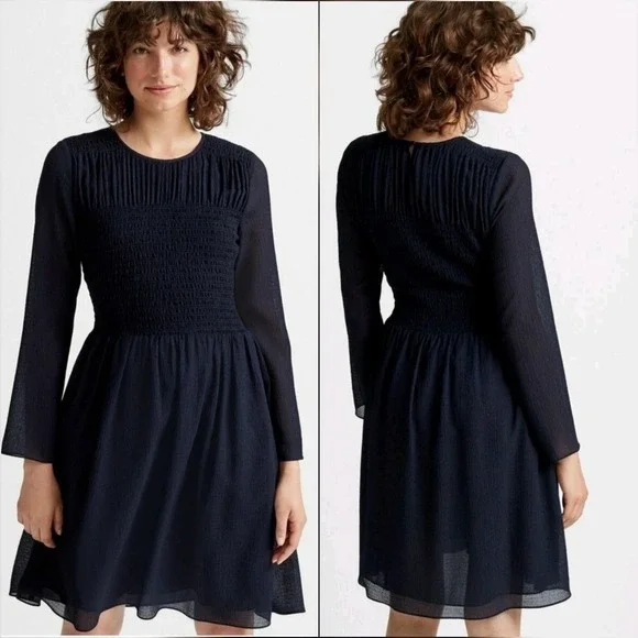 Club Monaco NEW Navy Blue Smocked Long Sleeve Babydoll Dress SZ 4 Minimalist