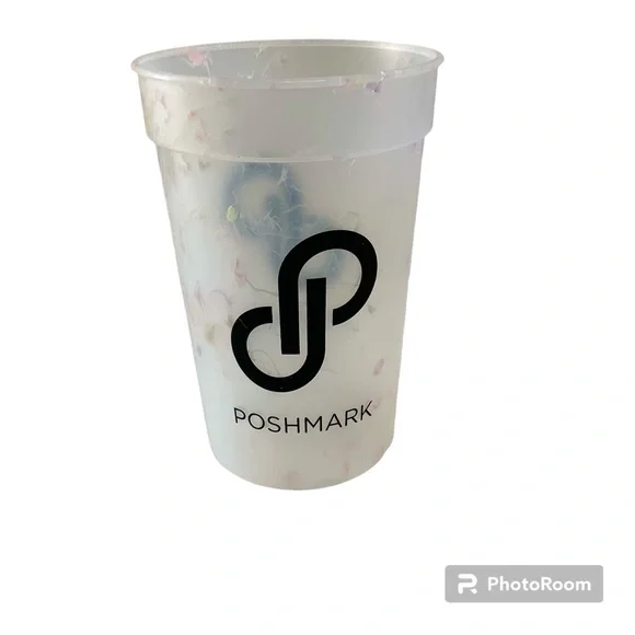 New Poshmark Plastic Cup White With Multicolor Confetti Effect New Never Used