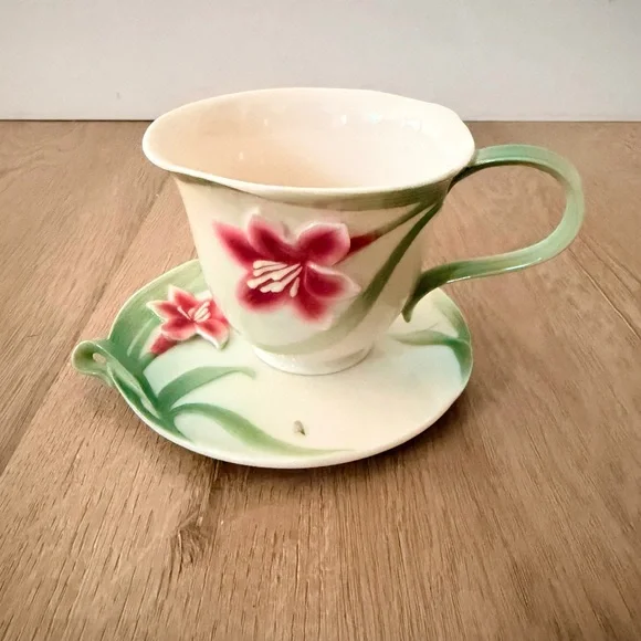 FRANZ Collection Porcelain‎ Lily Autumn Leaf Cup and Saucer Set FZ00032 AS IS