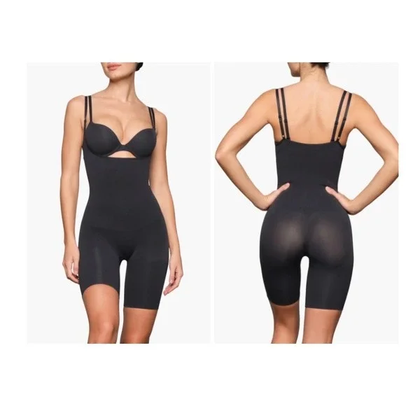 SKIMS Butt Enhancing Open Bust Bodysuit Onyx Black BD-ONS-5940W Womens‎ XL New