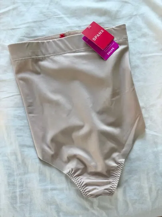 Spanx Suit Your Fancy High-Waisted Thong NWT XS Champagne Beige