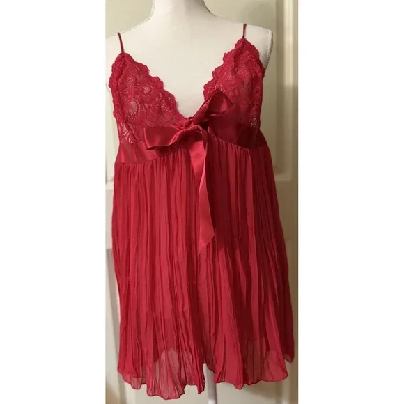 Victoria Secret Lingerie Red Flowy‎ Circular Size Xl Girlie Glam