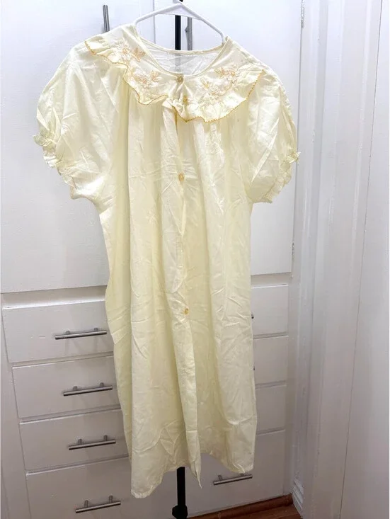 Handmade Cream Embroidered Nightgown Dress Women’s Vintage Cottagecore Large