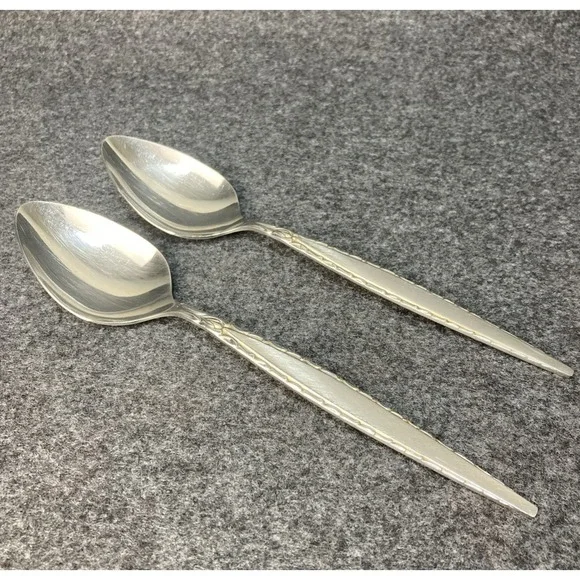 Set Of 2 Oneida VENETIA Solid Serving Spoons Tablespoon 8 5/8