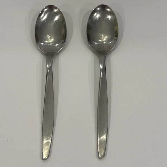 Lot of 2 International SCOPE Stainless Flatware Teaspoons