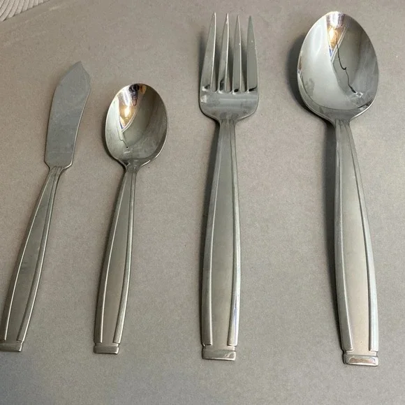 Oneida SATIN SHASTA Stainless 4 Piece Hostess‎ Set Serving Sugar Butter
