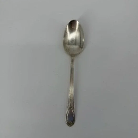 Rogers & Bros Garland Rapture‎ Silver Plated Soup Spoon Vintage 7.5 Inch