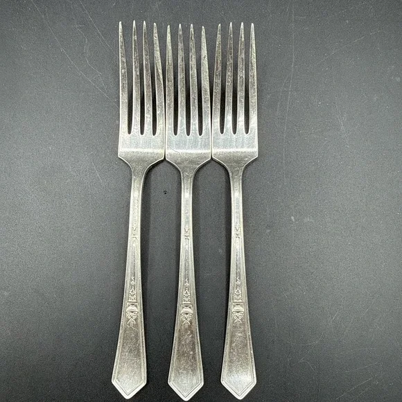 Vintage Rogers R.C. Co. LA TOURAINE Silverplate Dinner Forks‎ 1920 Set of 3