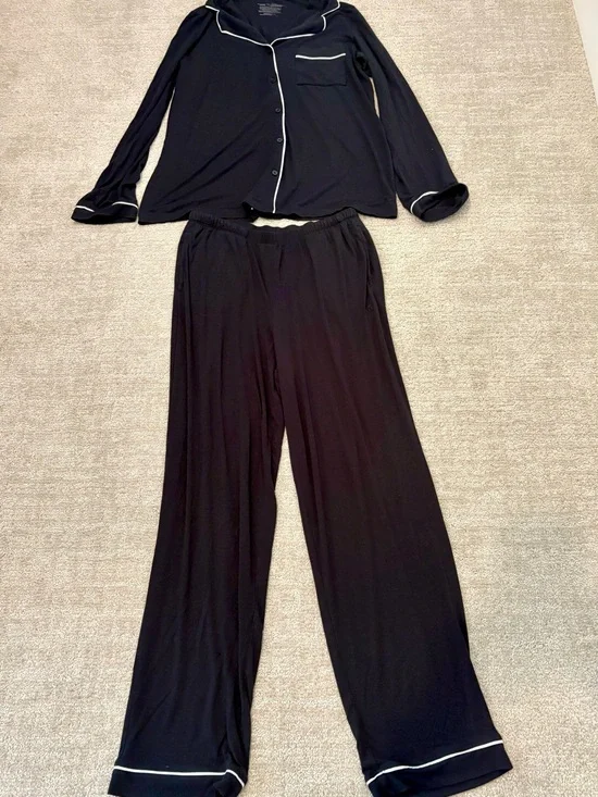 Tommy John Black Pajama Set with White Piping Detail size Medium