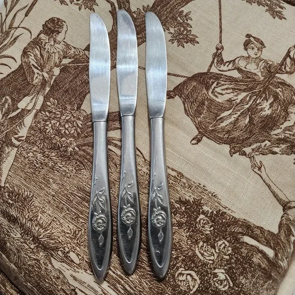 3 x Oneida Community MY ROSE Stainless‎ Steel Hollow Handle Dinner Knives 8 1/2