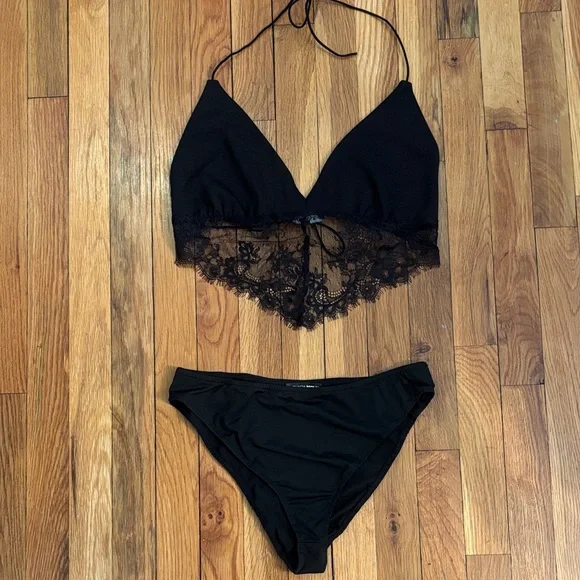 Fashion Nova Black Lace Halter Bralette Set