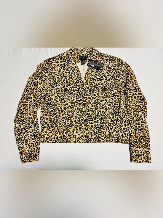 VTG City Silk Leopard 💯 Silk Cropped Lined Jacket w/ Shoulder Pads Button Down