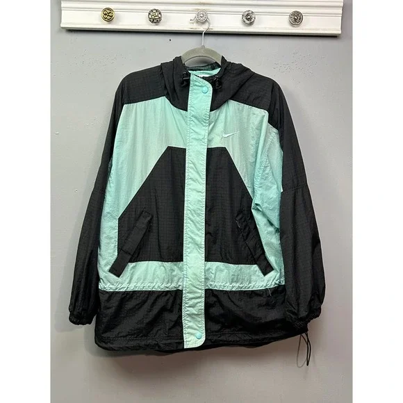 Nike Windbreaker Jacket Womens Medium Colorblock‎ Mint Black Hooded Ripstop 90's