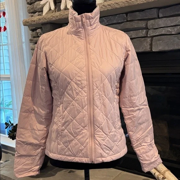 Columbia Puffer jacket/coat,zipper hip pockets,full zip,high neck, lightweight