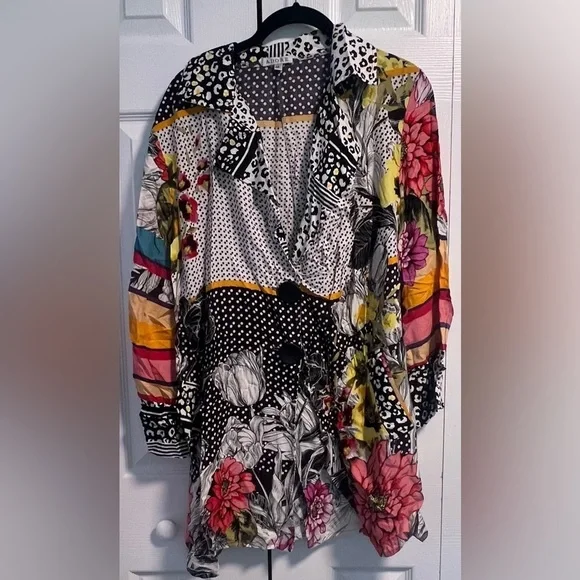Women's Adore Colorful Floral Patterned Blazer
